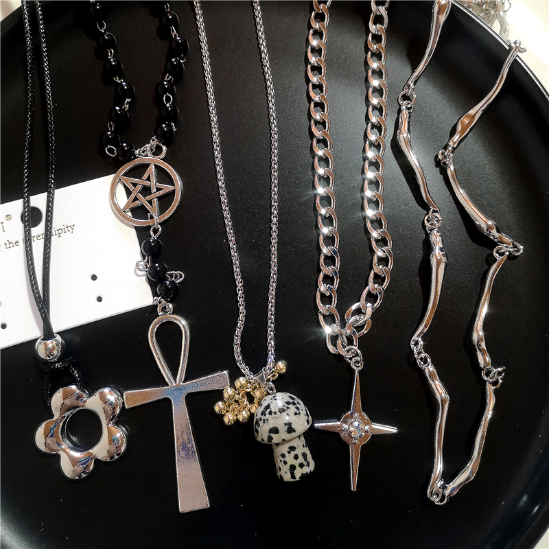 Gothic Punk Stone Mushroom Flo - Women'S Accessories In The 90S のレビューと価格