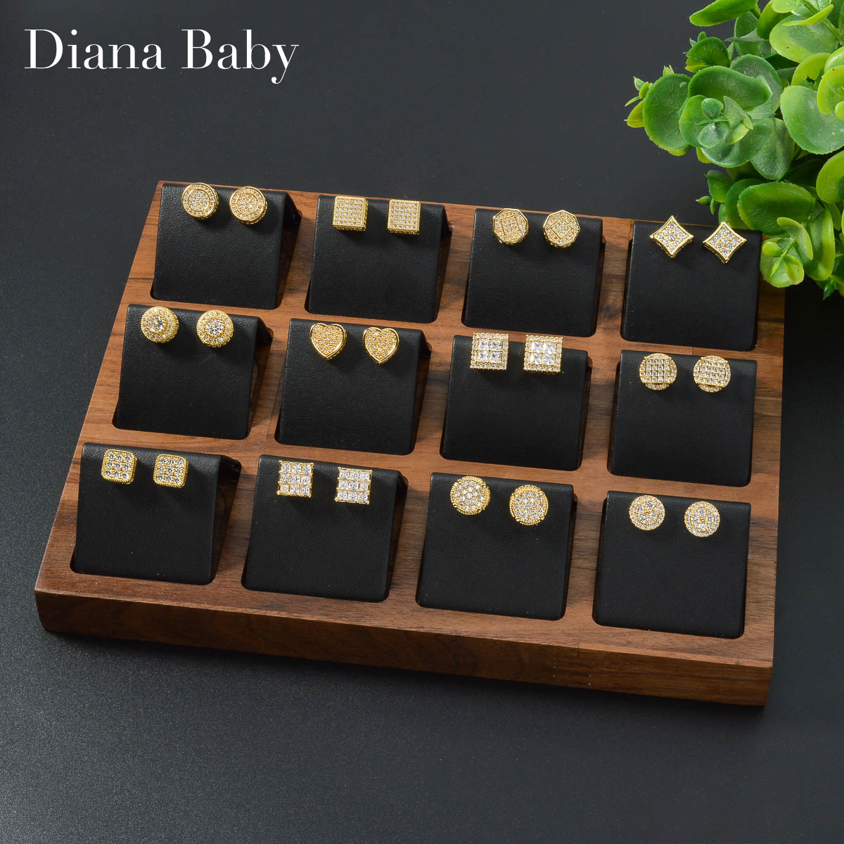 Diana Baby Gold Color Earrings - Women Accessories Dubai のレビューと価格