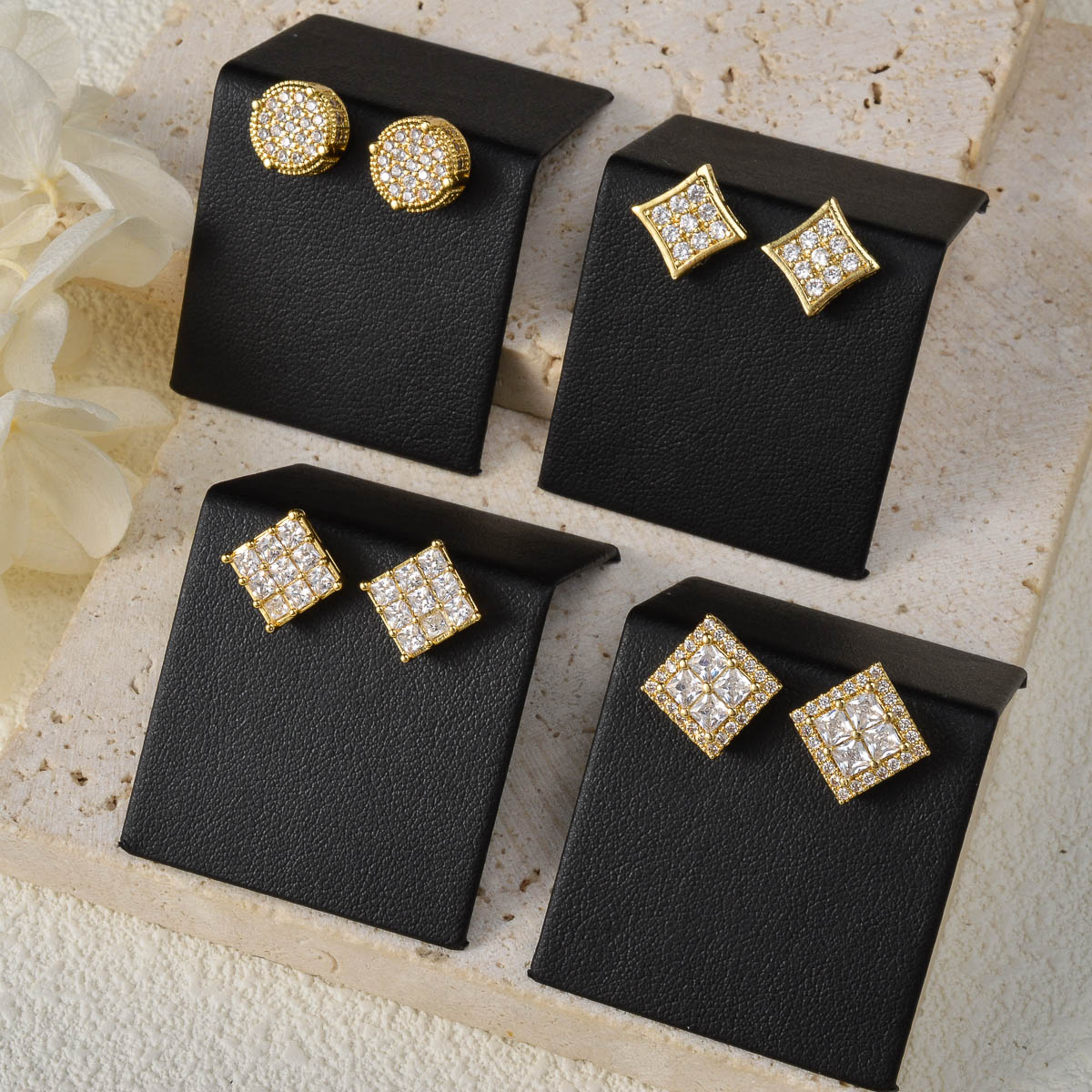 Diana Baby Gold Color Earrings - Women Accessories Dubai のレビューと価格