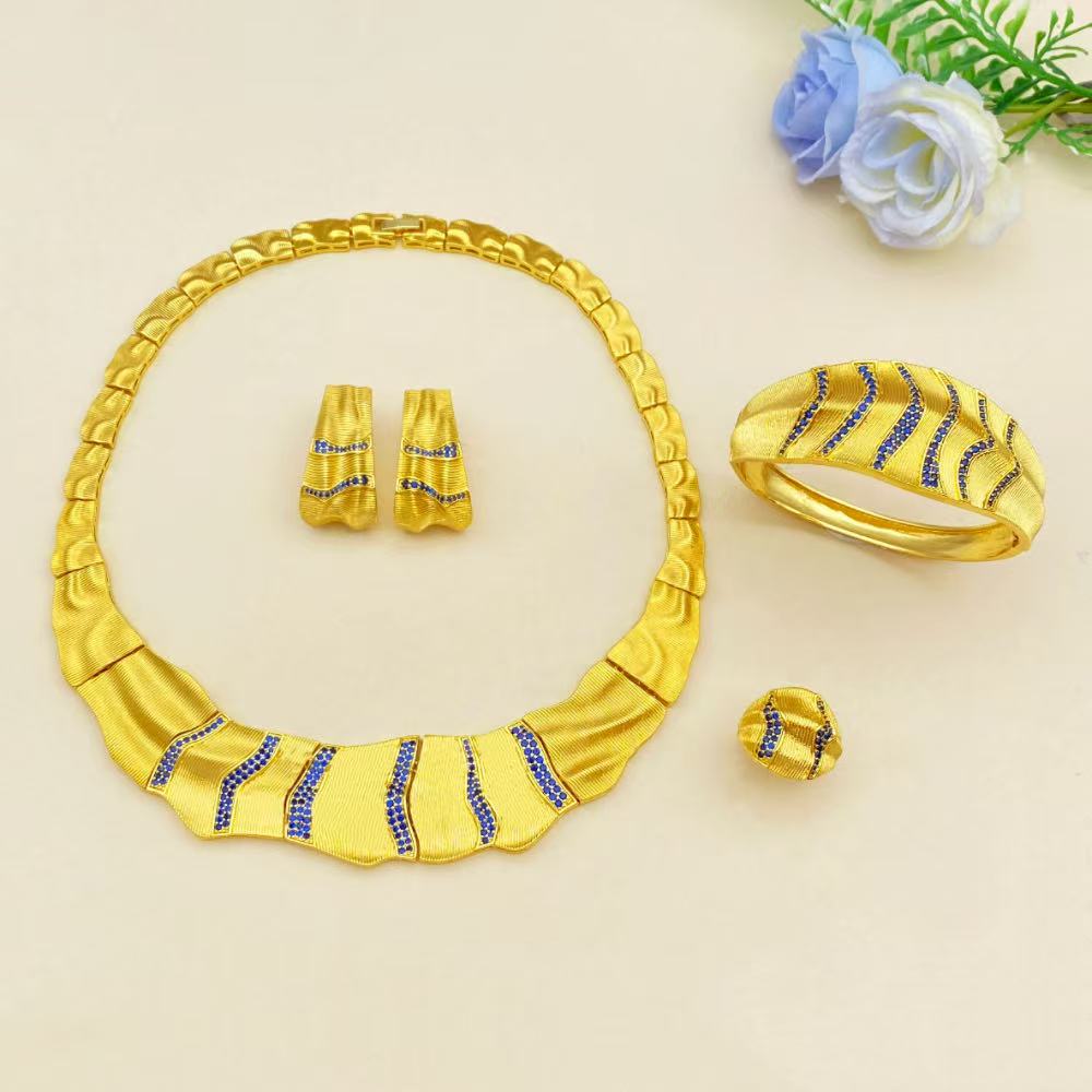 JRH UAE Saudi Style Gold Plate - Women Accessories Uae のレビューと価格