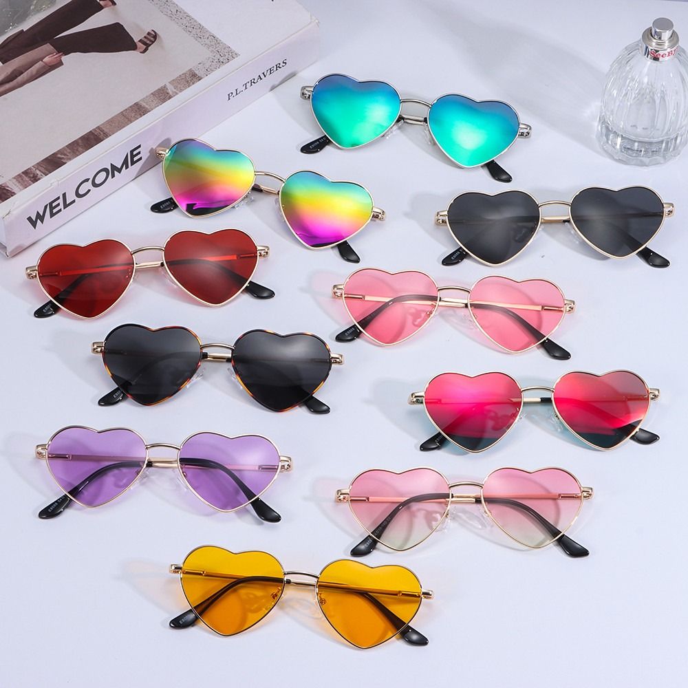 Heart-Shaped Sunglasses Heart  - Women'S Accessories In The 90S のレビューと価格