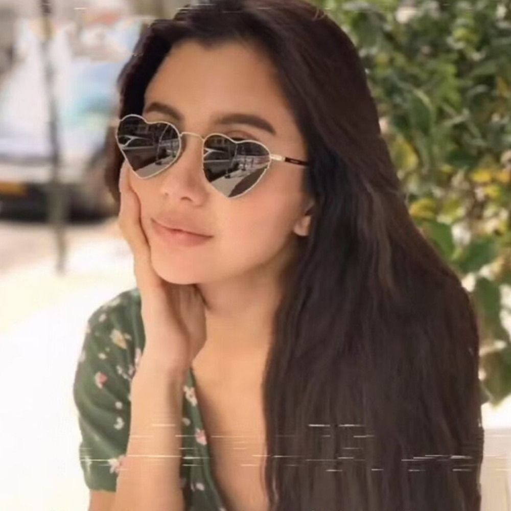 Heart-Shaped Sunglasses Heart  - Women'S Accessories In The 90S のレビューと価格